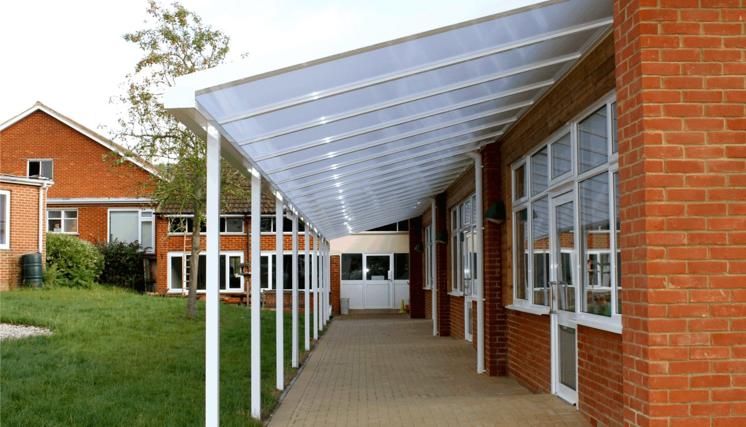 Meadow Vale School – Wall Mounted Canopy