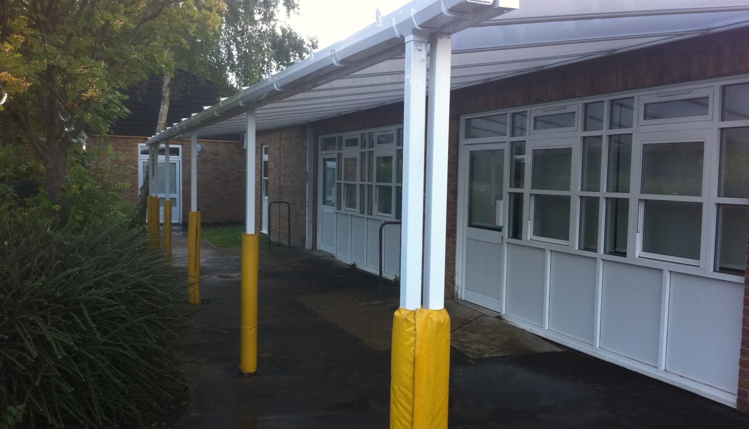 Milestone School – 2nd Wall mounted canopy