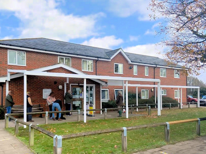 Mill Road Surgery – Wall Mounted Canopy