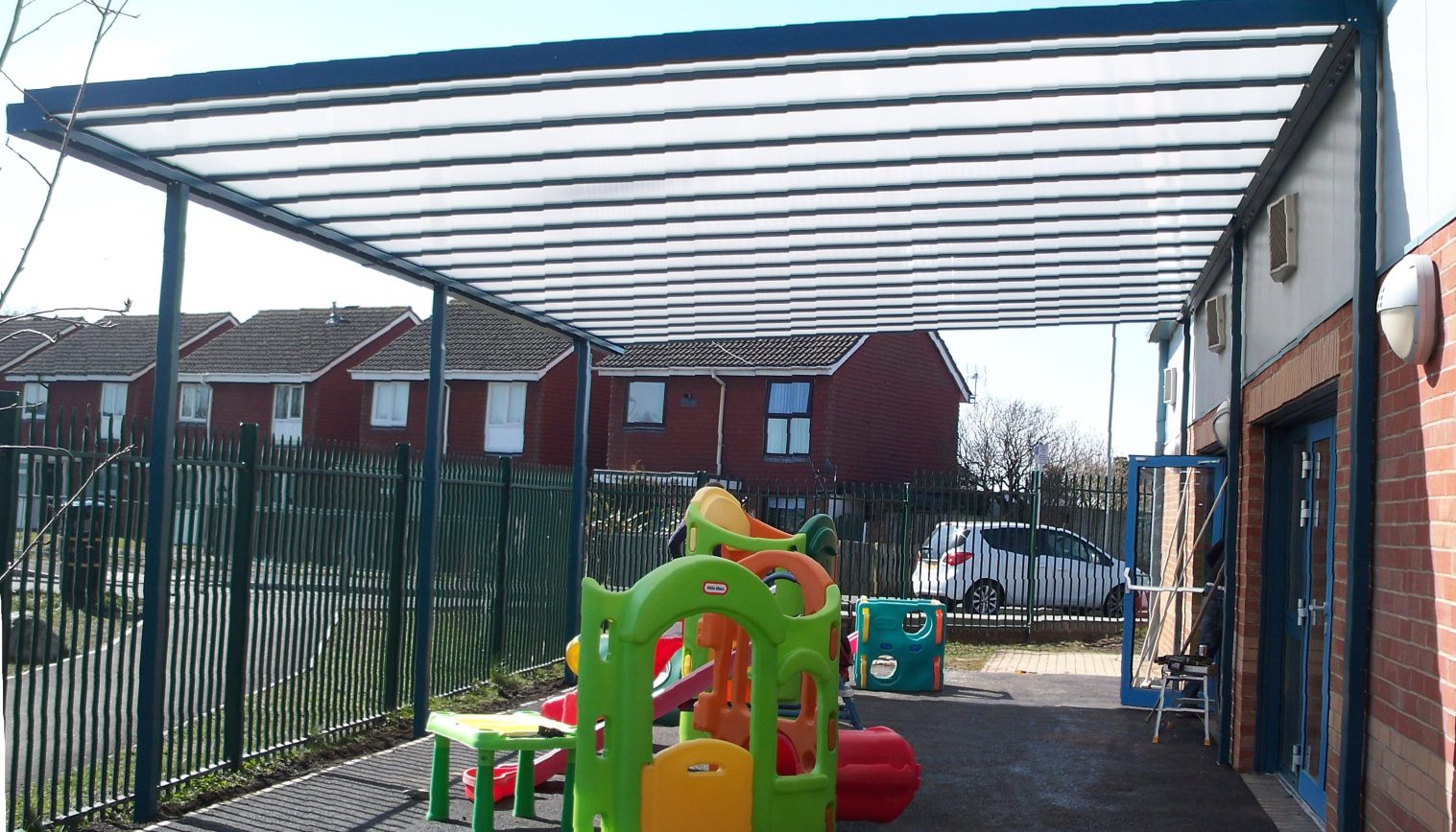 Moorland Park Community Centre – Wall Mounted Canopy