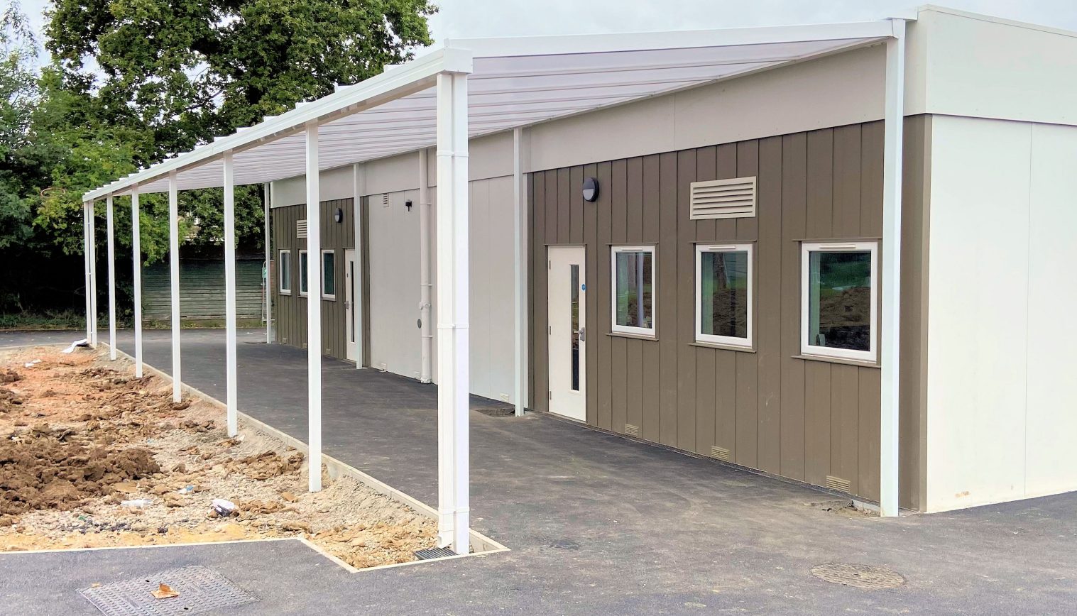 Nazeing Primary School – Free Standing Canopy