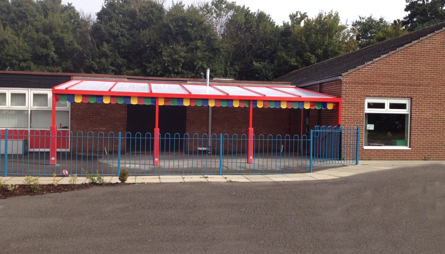 North Ferriby CE Primary School – Wall Mounted Canopy