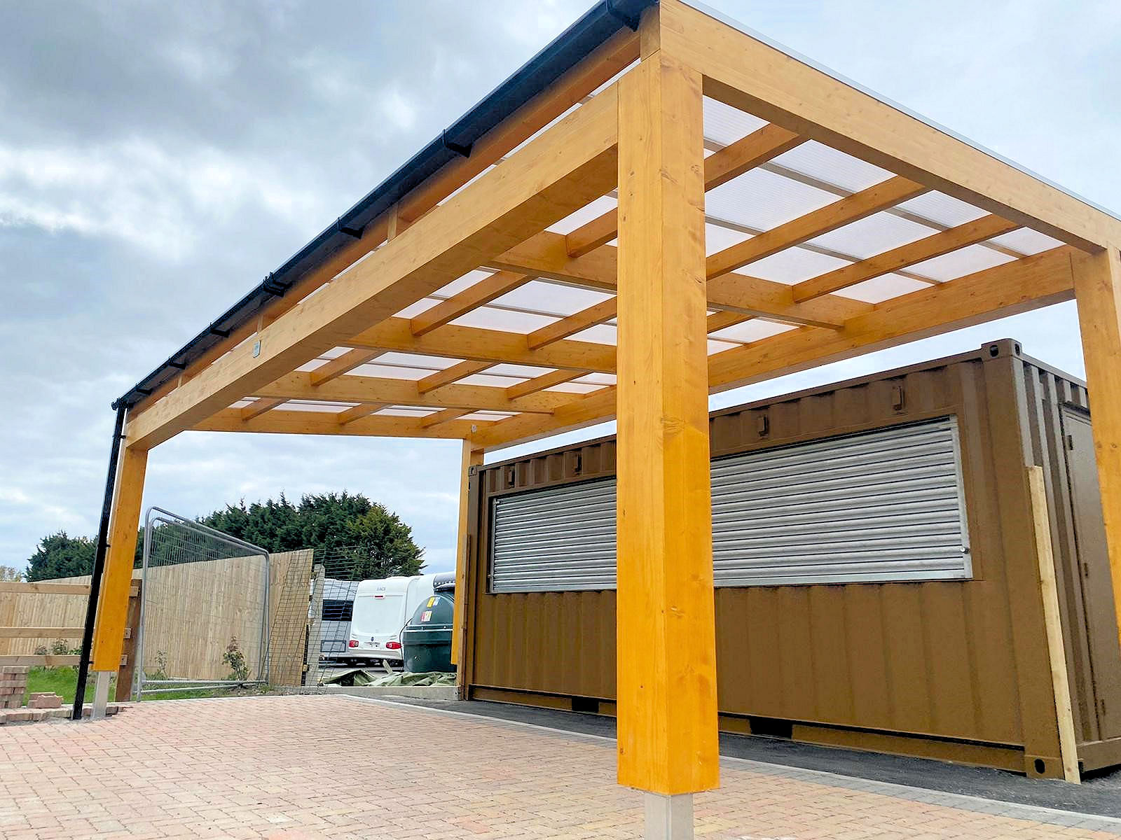 Tarnhow Mono Freestanding Timber Canopy