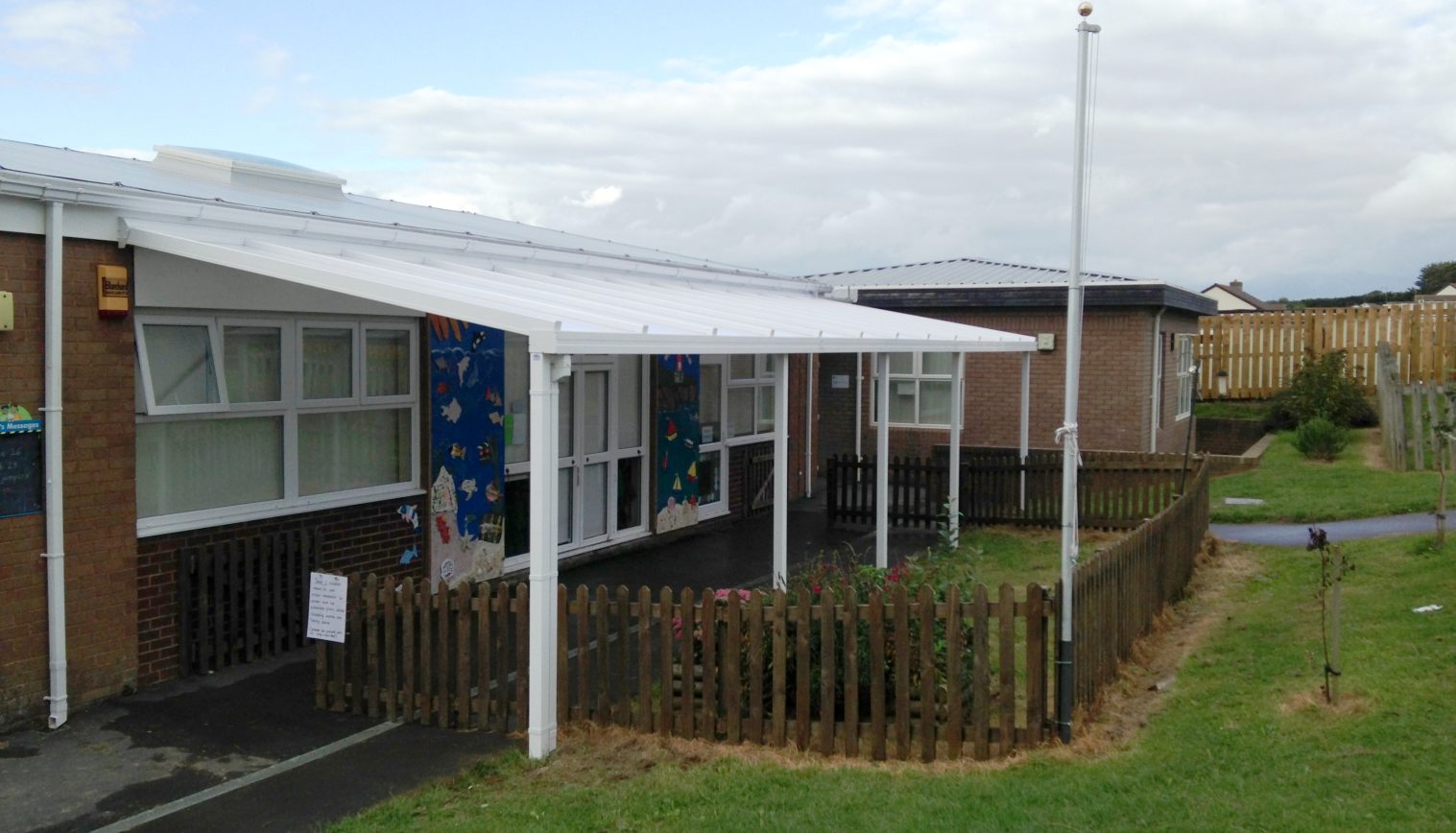 Northam St George CE VA Infant & Nursery School – Wall Mounted Canopy