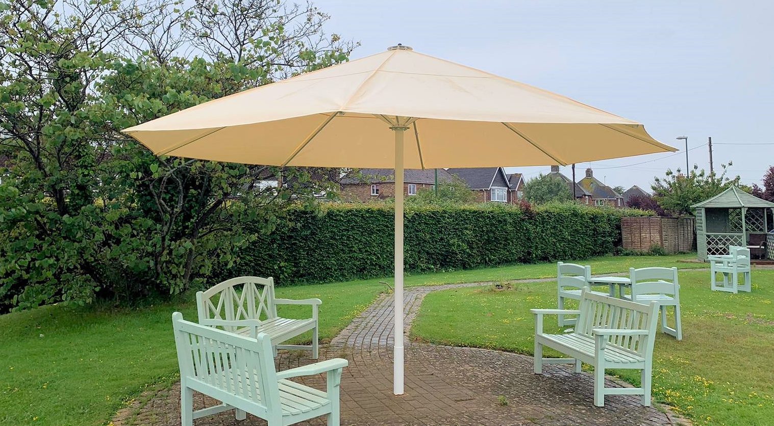 Collapsible Commercial Umbrellas