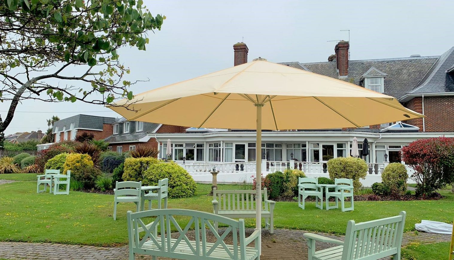 Drayton Umbrella