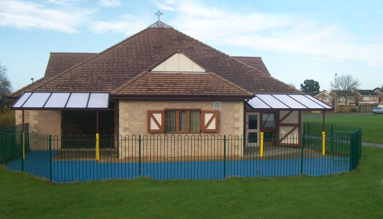 Pastures Community Centre – Wall Mounted Canopy