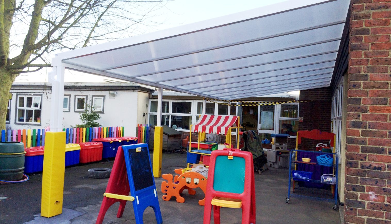 Pinkwell Primary School – 2nd Wall Mounted Canopy Installation