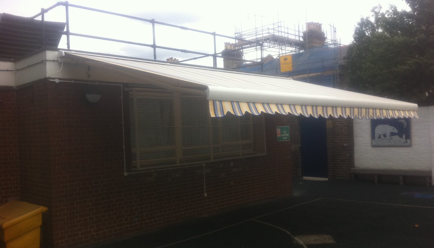 Queen’s Park Primary School – Commercial Awning