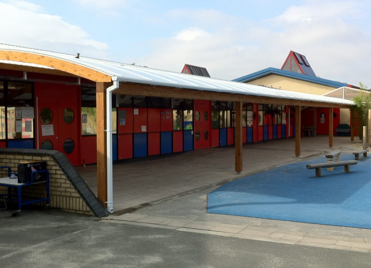Redriff Primary School – Wall Mounted Timber Canopy