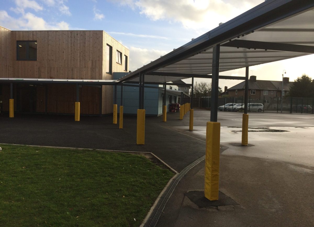 Roding Primary School – Free Standing Canopy