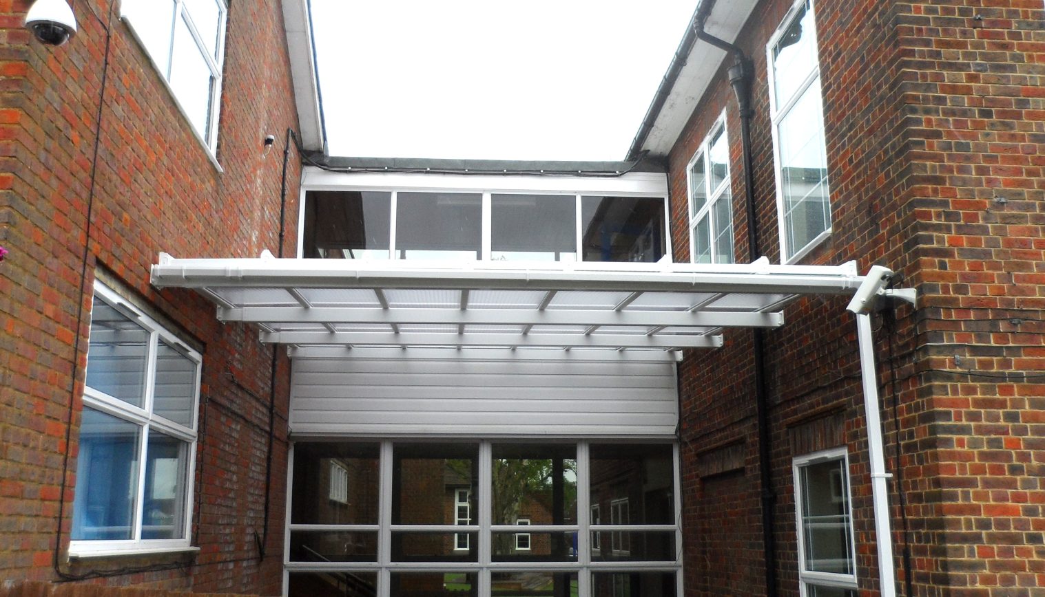 Sir John Lawes School – Wall Mounted Canopy