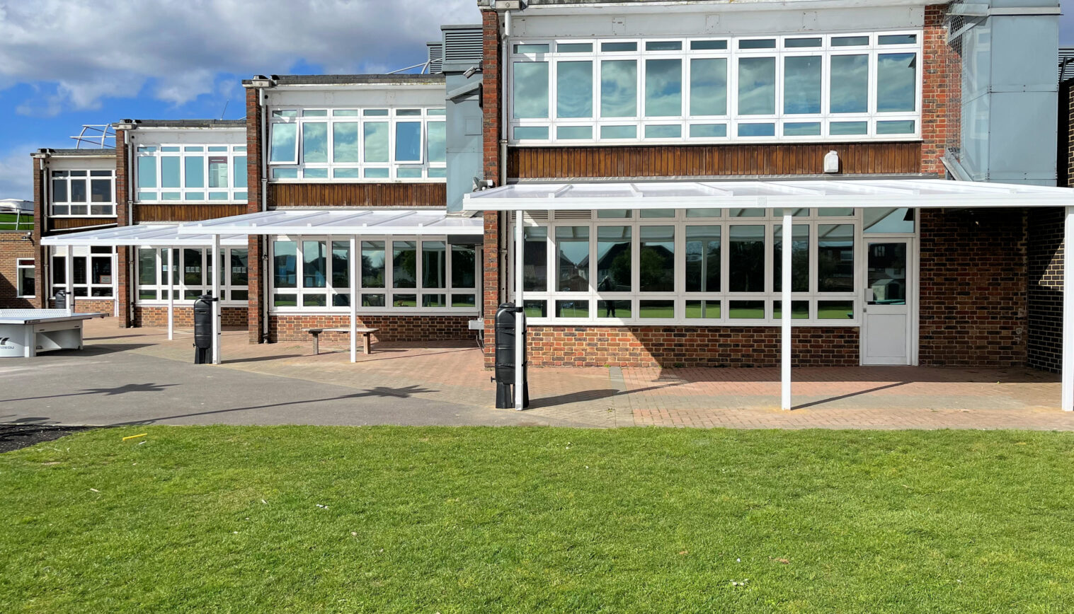 Springwell Junior School – Wall Mounted Canopies