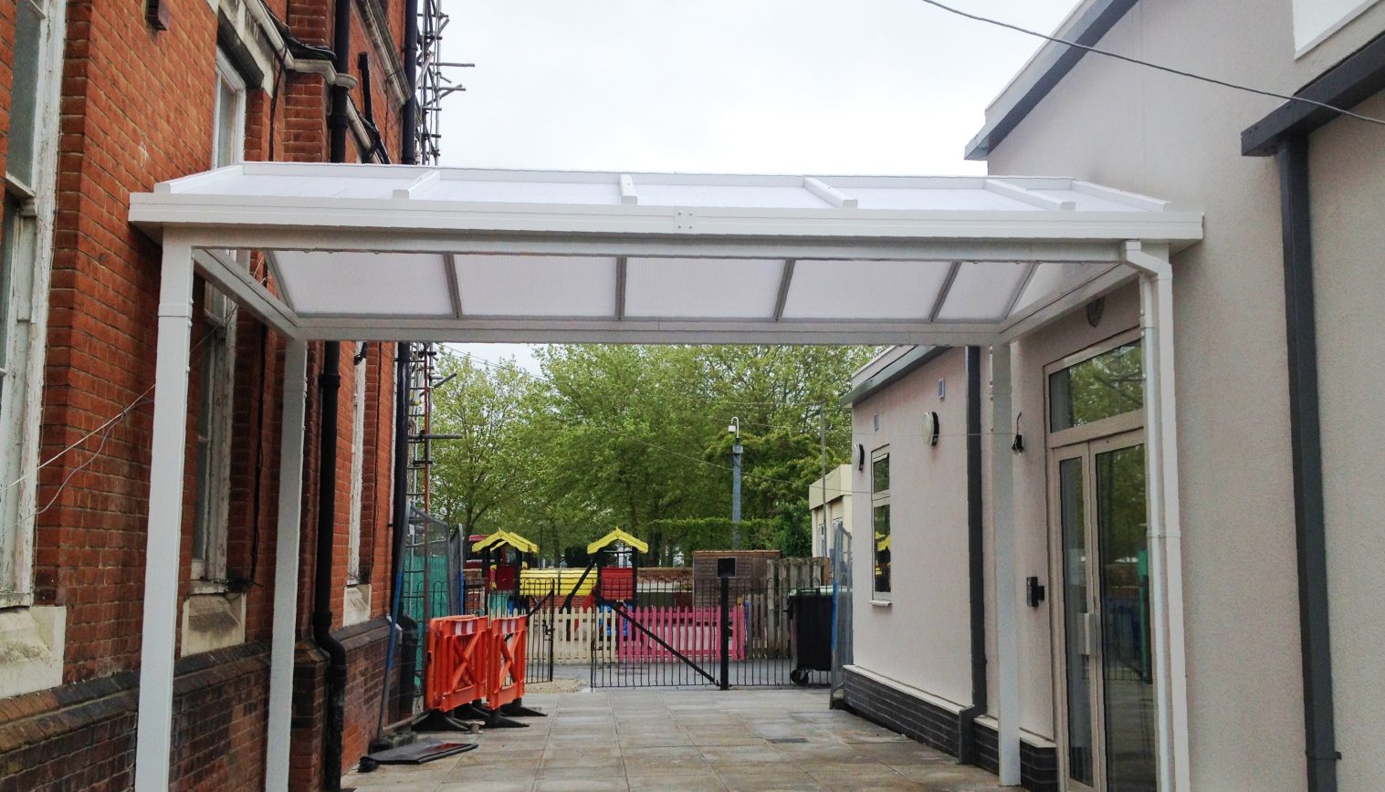 St John’s Primary School – Free Standing Canopy