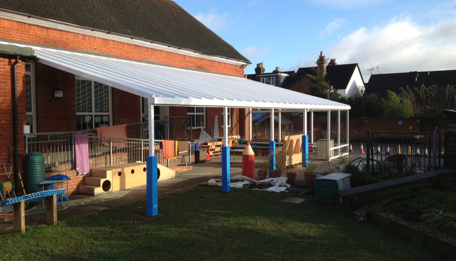 Stoughton Infant School – Wall Mounted Canopy