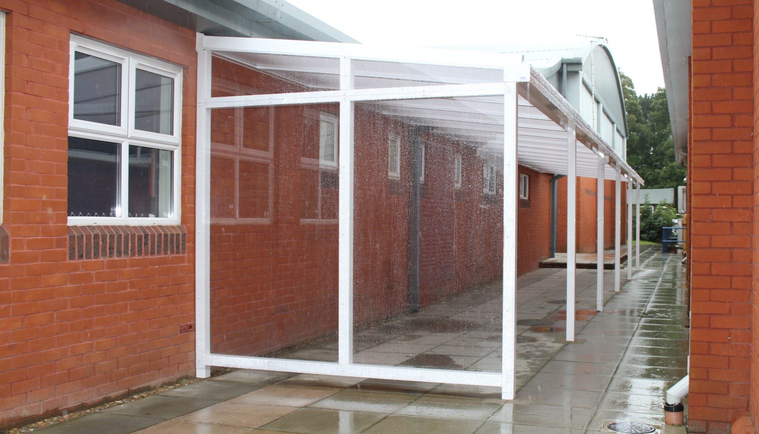 Sutton Valence School – Wall Mounted Canopy