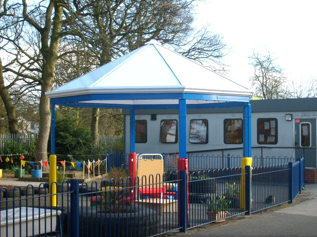 Talbot Primary School – Free Standing Canopy