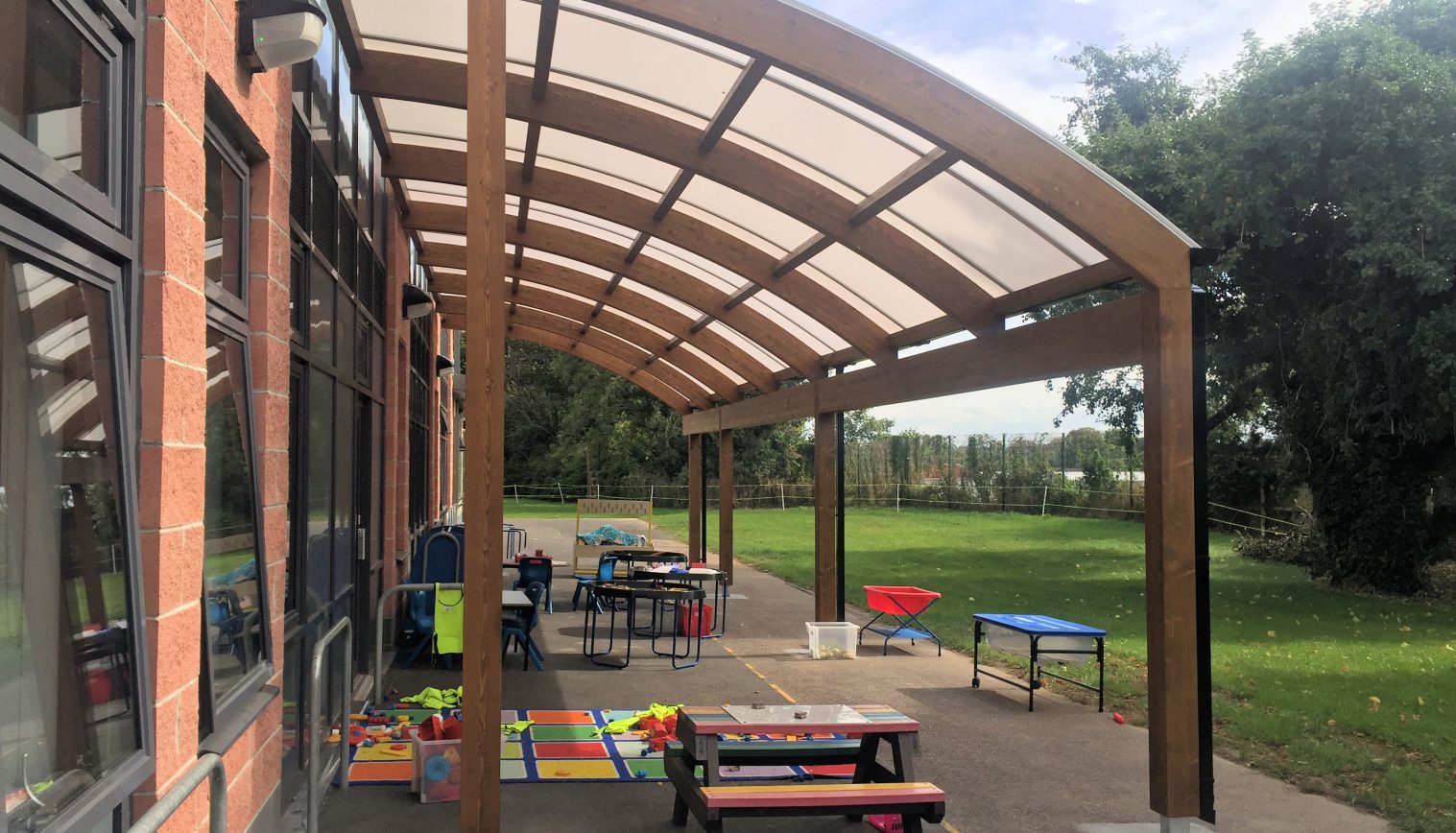 The Castle Primary School – 2nd Timber Curved Free Standing Canopy