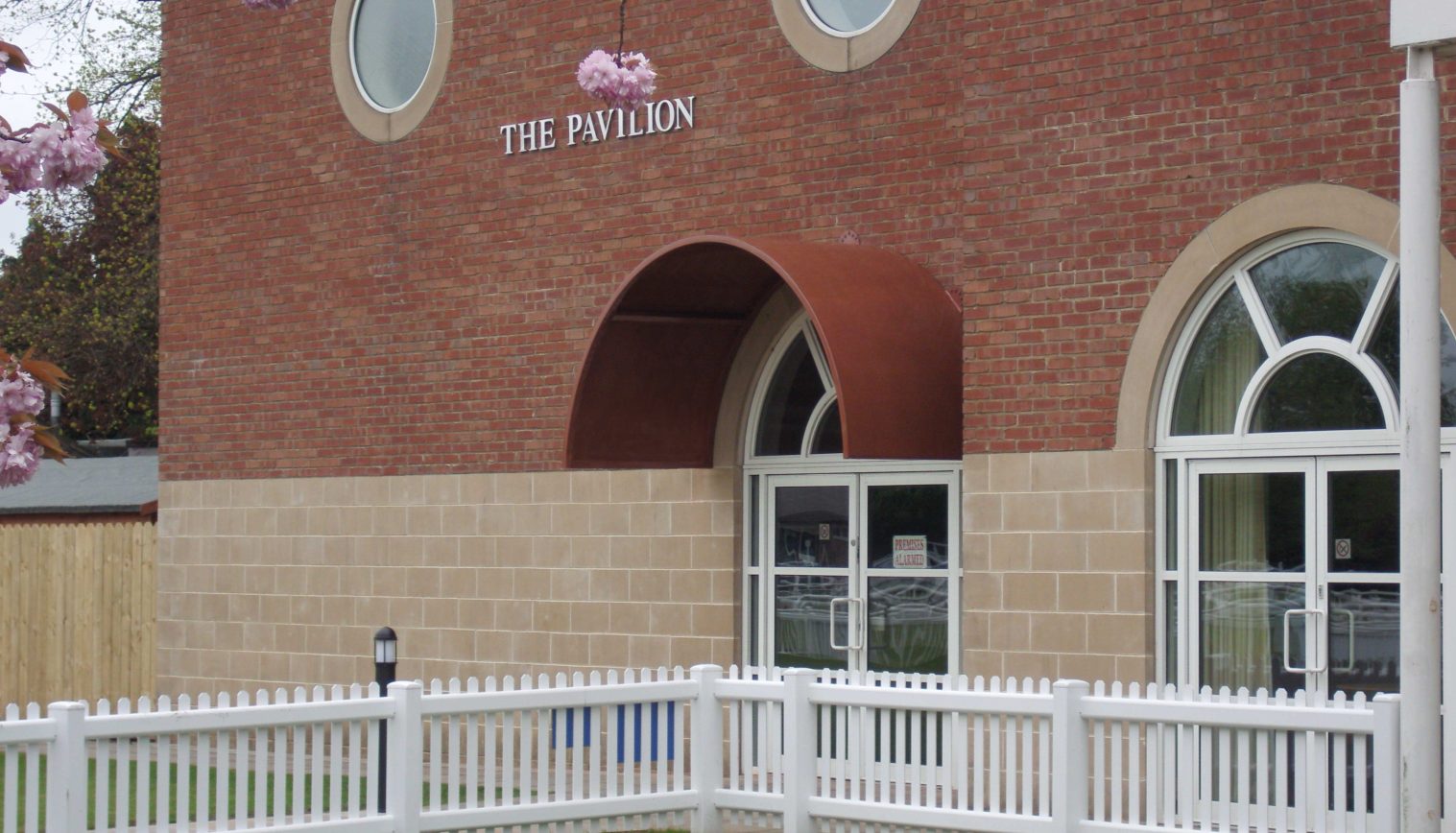 Thirsk Racecourse – Bespoke Entrance Canopy