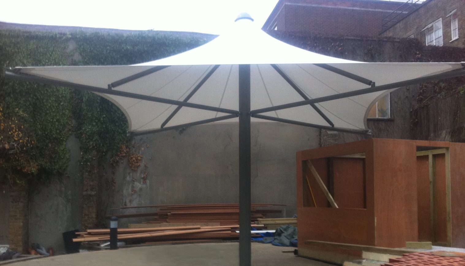 Tune Hotel Group – Free Standing Umbrella Canopy