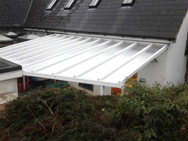 Ugborough Primary School – Wall Mounted Canopy