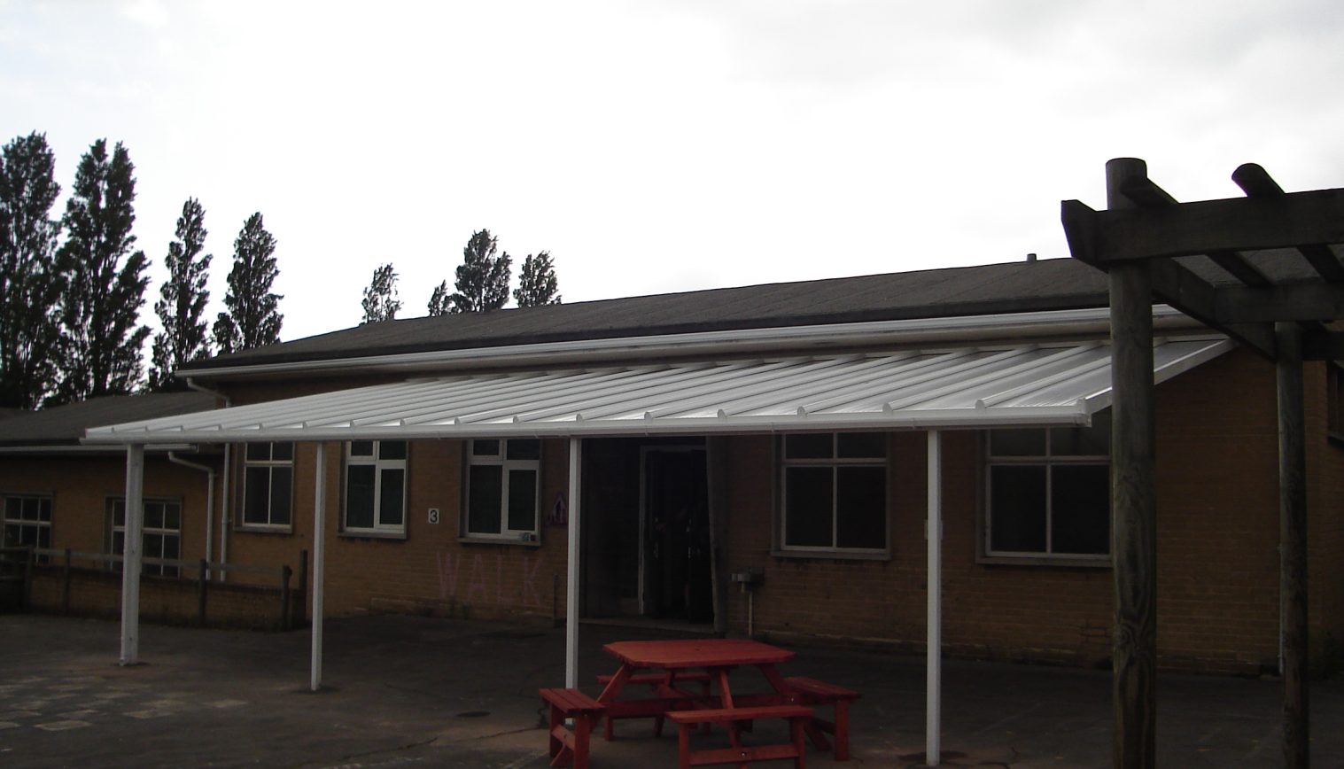 Westfield Junior School – Wall Mounted Canopy