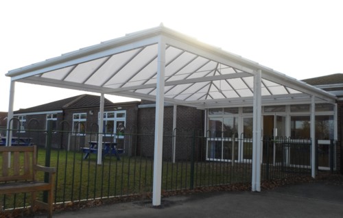 Winnersh Primary School – Free Standing Canopy