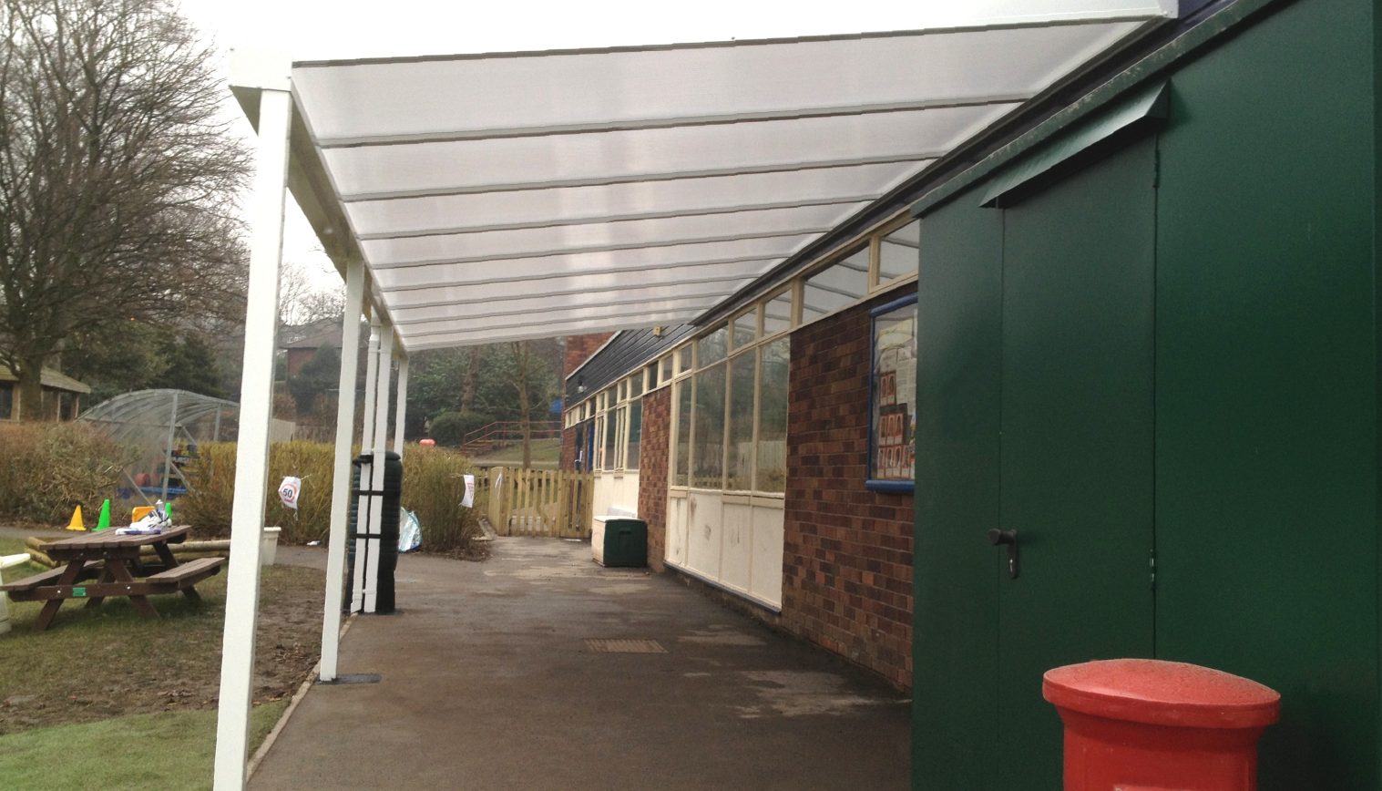 Woodley Primary School – 2nd Wall Mounted Canopy