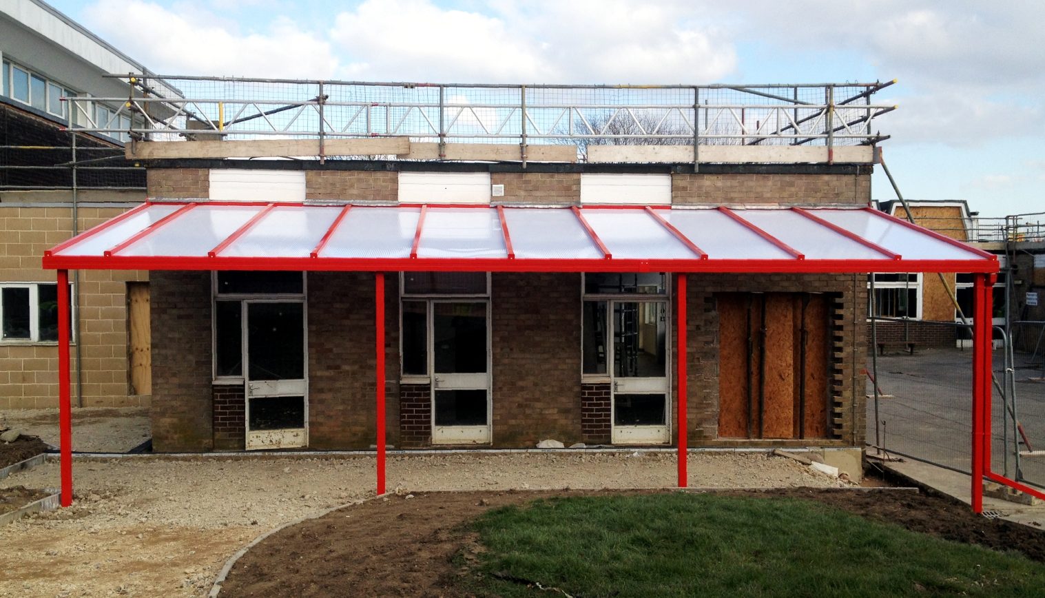 Worlingham Middle School – 1st Wall Mounted Canopy