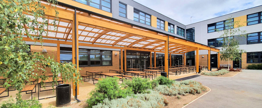 Timber Canopy for Outdoor Dining in Schools