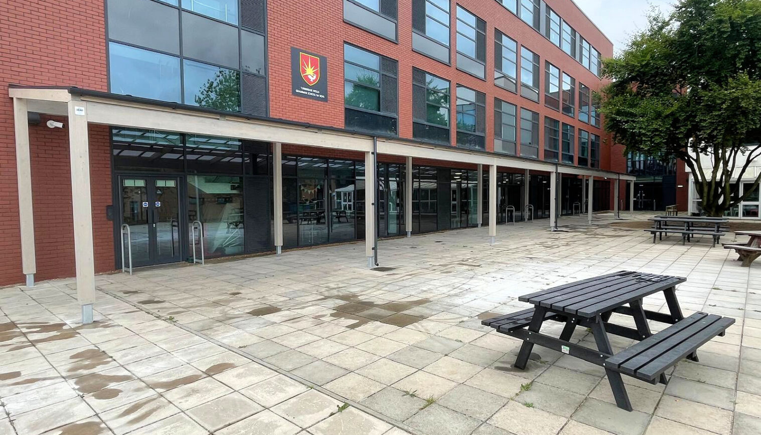 Autumn-The Ideal Time to Plan Sheltered Outdoor Learning Spaces