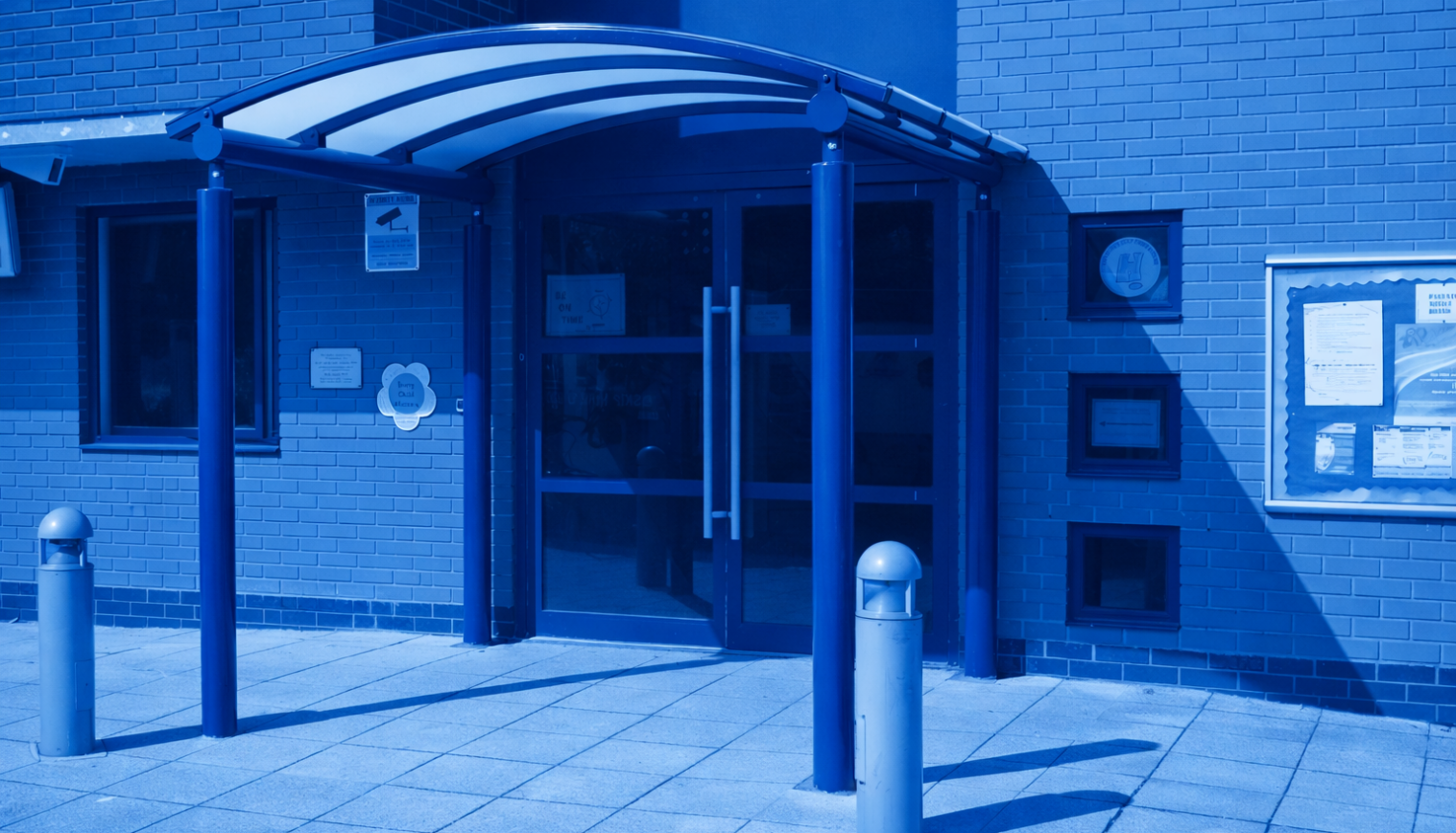 5 Reasons to Have an Entrance Canopy