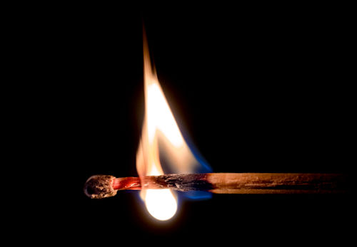 Polycarbonate Fire Ratings – Understanding the Materials Above You